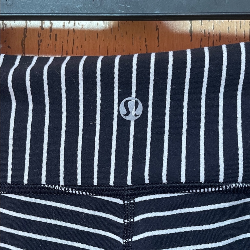 Lululemon Athletica Navy and White Striped Capris - Picture 3 of 4